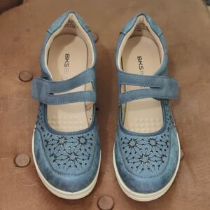 Blue Women's Wedge Shoes 6